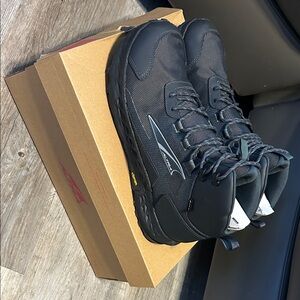 Altra Men's Dark Gray Timp 5 hiker GTX